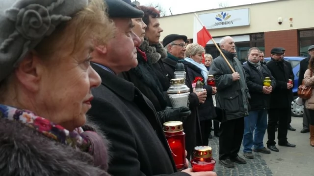 Tczew - Obchody rocznicy katastrofy smoleńskiej. "Wybaczymy, ale musimy wiedzieć komu"