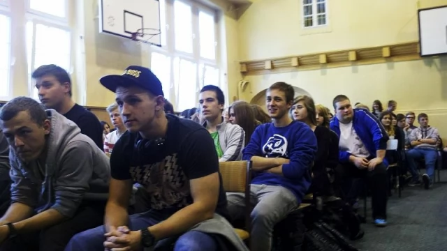 Tczew - Tczewscy licealiści przepytywali Krzysztofa Skibę