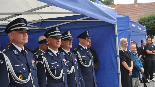 Tczew - Policjanci świętowali. Była okazja do odznaczeń i nagród