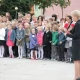 Tczew - W Gniewie dzieci powitały szkoły w królewskim stylu