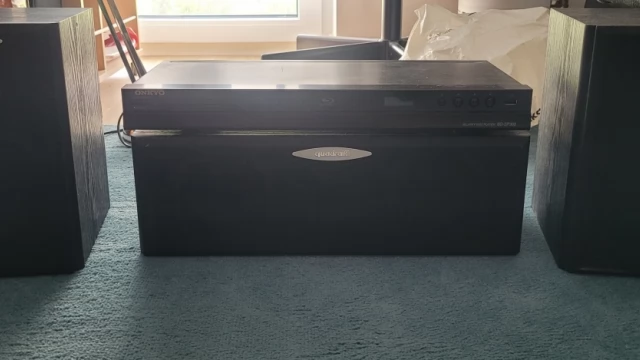 Tczew - Głóśniki Quadral - odtwarzacz blu - ray Onkyo