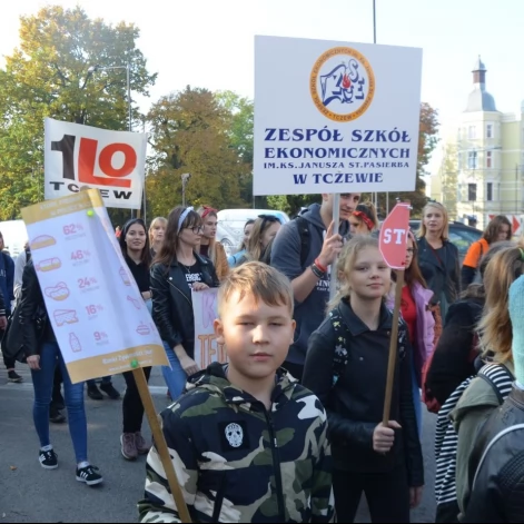 Tczew - Manifest przeciwko marnowaniu jedzenia w Tczewie