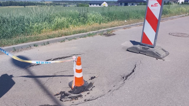 Tczew - Rokitki. Na Tczewskiej zapada się jezdnia