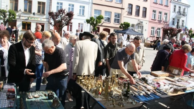 Tczew - Gniew. Handel wraca na rynek