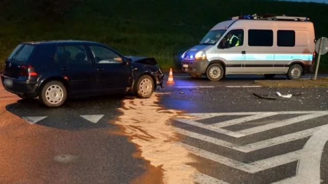 Tczew - Wypadek na Malinowskiej. Kierowca Passata nie ustąpił pierwszeństwa przejazdu