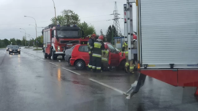 Tczew - Wypadek na Rokickiej - jedna osoba poszkodowana