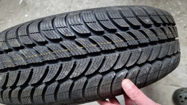 Tczew - Opona Dębica nowa 185/65r15