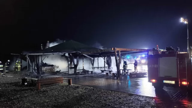 Tczew - Pożar wiaty i wypadek ciężarówki