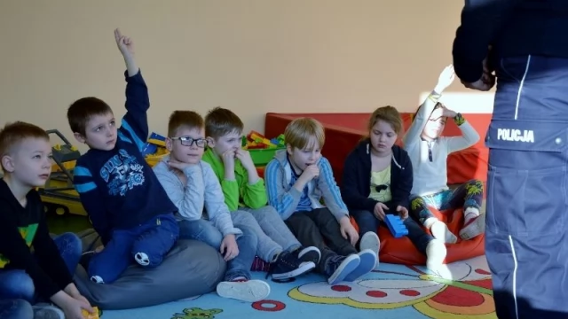 Tczew - Policjantka na zimowisku rozmawiała o bezpieczeństwie
