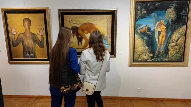 Tczew - Wystawa Jarosława Kukowskiego i uczniów w Toruniu