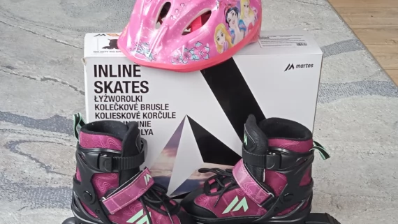 Tczew - Łyżworolki i kask dla dziewczynki.