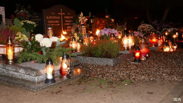 Tczew - Cmentarz nocą z dnia 1.11.2016 - godz. 23 [FOTO] [bez komentarza]