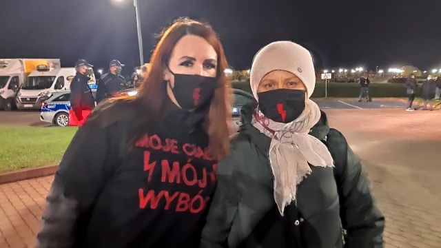 Tczew - Tczewianie znowu wyszli na ulice. #StrajkKobiet [WIDEO]