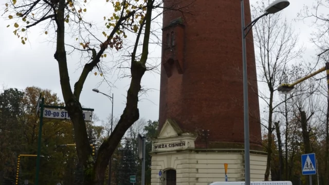 Tczew - Co dalej z wieżą ciśnień? Trzy organizacje chcą przejąć ten obiekt
