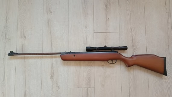 Tczew - Wiatrówka 4.5 mm Crosman Copperhead