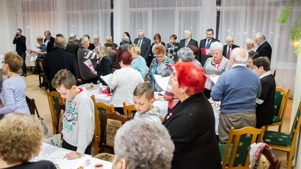 Tczew - Wspólne śpiewanie pieśni patriotycznych