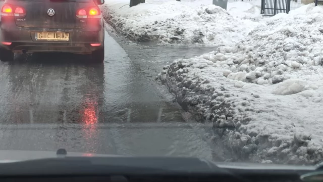 Tczew - Awaria sieci wodociągowej. Ślisko na Jagiellońskiej!