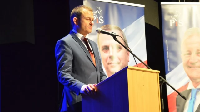 Tczew - Członkowie PiS spotkali się w Tczewie na konwencji. W powiecie chcą walczyć o 4 samorządy