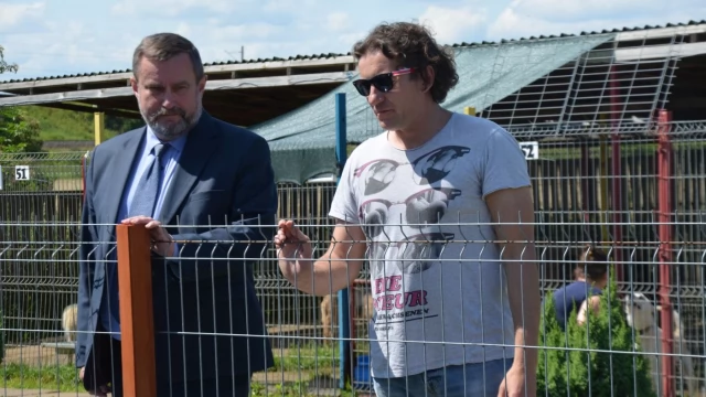 Tczew - Filmowcy z wizytą w schronisku. Chcą rozpropagować tczewską akcję