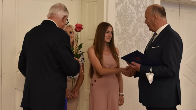 Tczew - I Gala "Absolwent Roku" - najlepsi uczniowie wyróżnieni