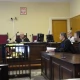 Tczew - Bójka przed dworcem - narodowcy uniewinnieni ws. zakłócania pikiety antyfaszystów