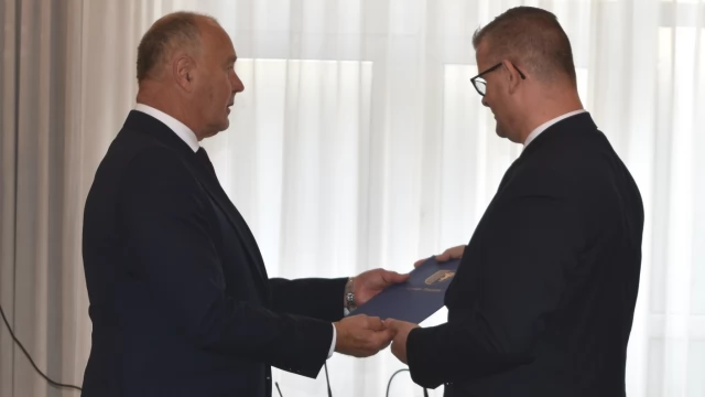 Tczew - Starosta wyróżnił nauczycieli