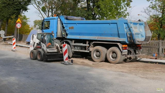 Tczew - Sobota a praca przy budowie ronda wre [FOTO] [bez komentarza]