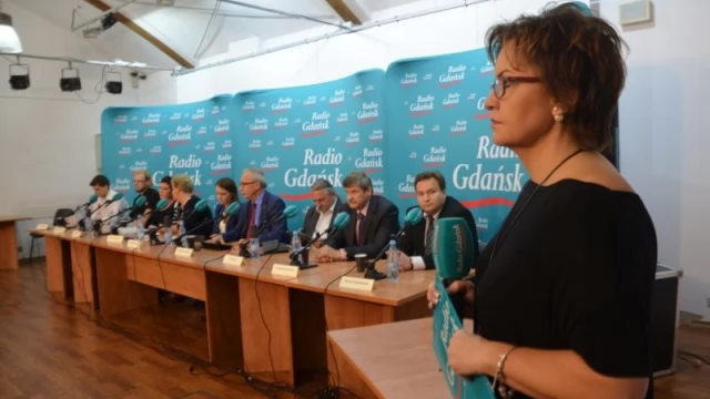 Tczew - Hojarska, Pomaska, Smoliński, Bauć... W Fabryce Sztuk gorący przedwyborczy nastrój