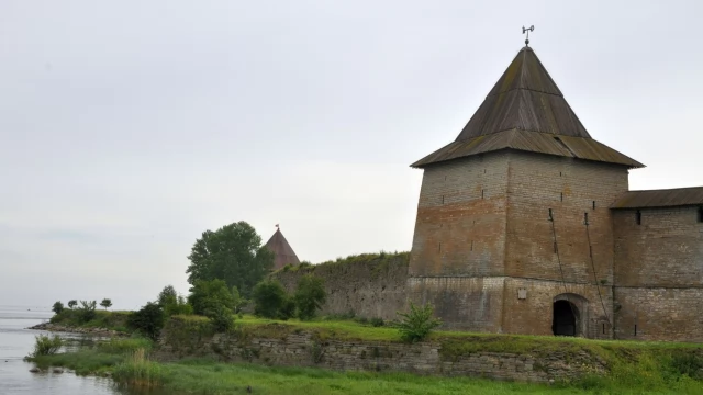 Tczew - Rosyjska Arktyka 2013. Twierdza Oreszek i Koniewiec, wyspa niezwykła