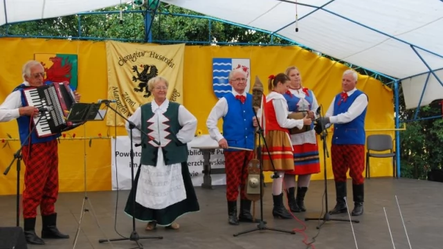 Tczew - Folklor w Piasecznie. Dobry występ tczewian