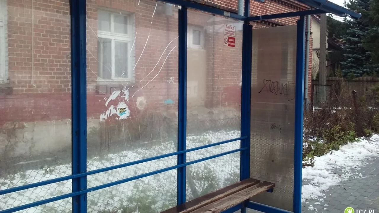 Tczew - Szok! Tak wandale niszczą nasze miasto