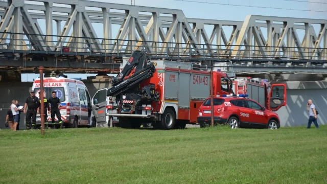 Tczew - Wypadek przy remoncie mostu! Zawaliło się rusztowanie - są ranni