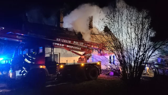 Tczew - Jedenaście zastępów straży gasiło pożar w gminie Morzeszczyn