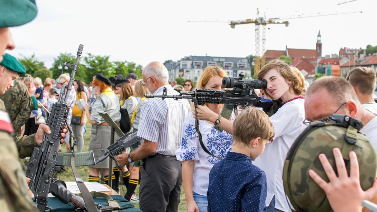 Tczew - Piknik historyczno - militarny na bulwarze
