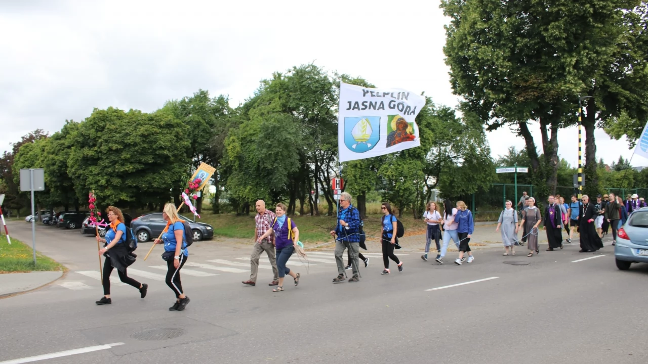 Tczew - Pielgrzymka idzie do Częstochowy. Ze względu na COVID jest inna niż zwykle