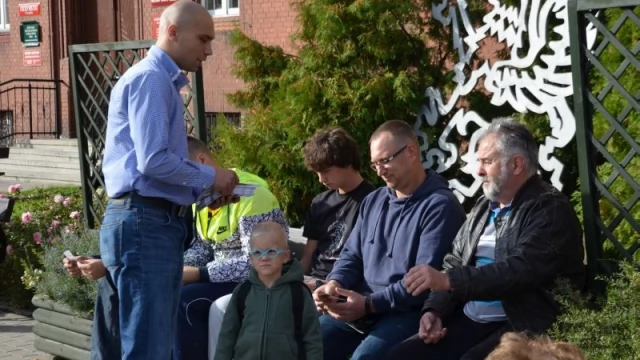 Tczew - Manifestacja przeciw przyjmowaniu uchodźców. Nie zabrakło radykalnych haseł