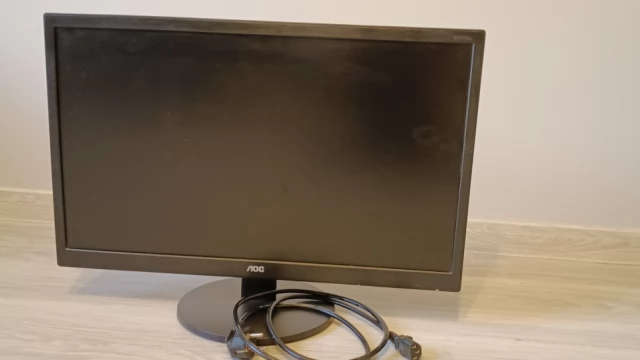Tczew - Monitor AOC