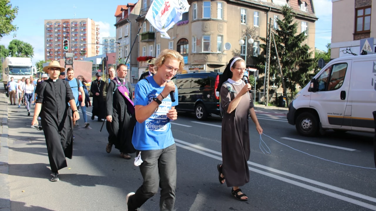 Tczew - Pielgrzymka idzie do Częstochowy. Ze względu na COVID jest inna niż zwykle