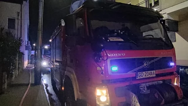 Tczew - Pożar na Pomira, mieszkańcy ewakuowani