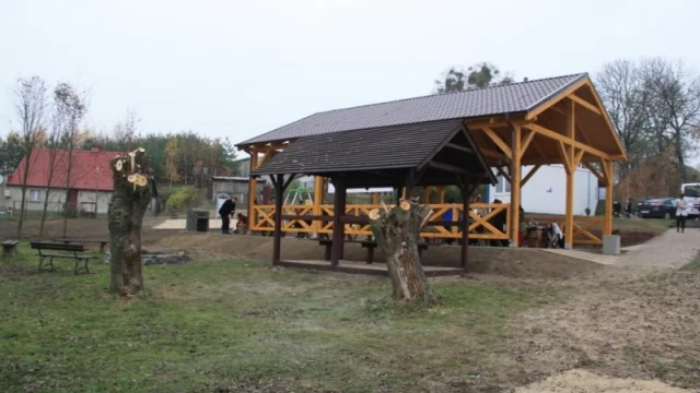 Tczew - Teren nad jeziorem w Półwsi zagospodarowany