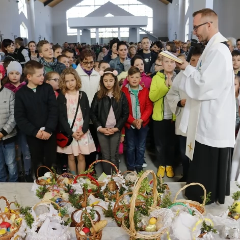 Tczew - Święcenie pokarmów w tczewskich kościołach