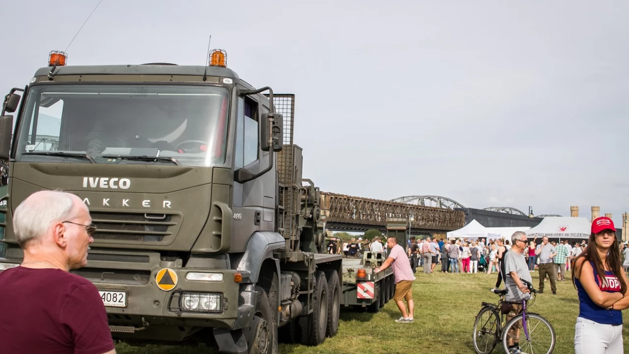 Tczew - Piknik historyczno - militarny na bulwarze