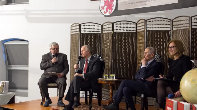 Tczew - Spotkanie z honorowymi obywatelami Tczewa w Fabryce Sztuk