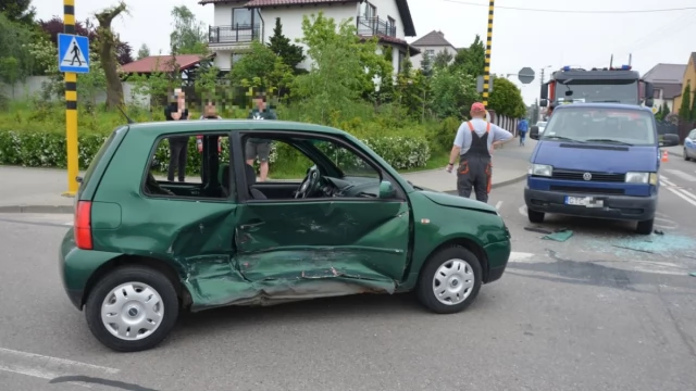 Tczew - Kociewska/Żwirki. Wypadek z udziałem trzech samochodów