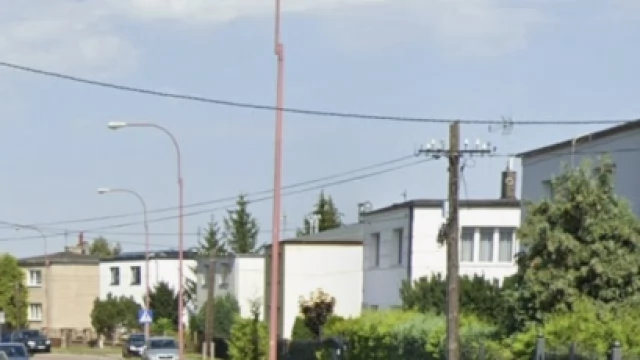 Tczew - "Uprzejmy" sąsiad wydzwania do SM. "Będziesz przebijał opony?"