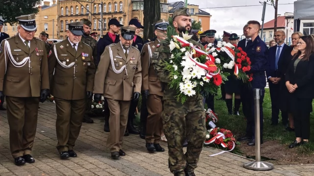 Tczew - To w tym miejscu padły jedne z pierwszych bomb. Tczew pamiętał
