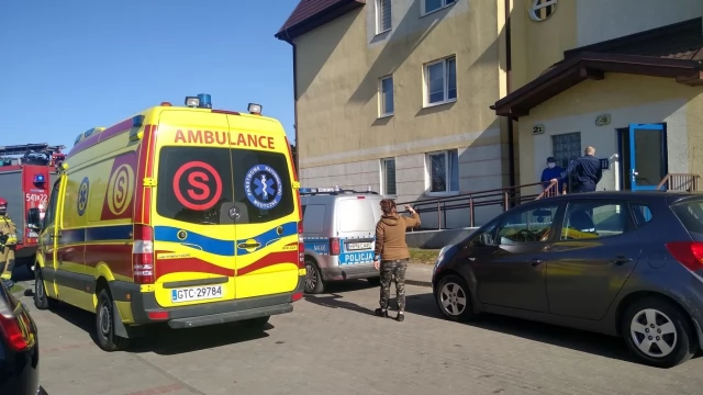 Tczew - Dramat na Suchostrzygach. Mężczyzna dźgnął nożem kobietę, potem siebie