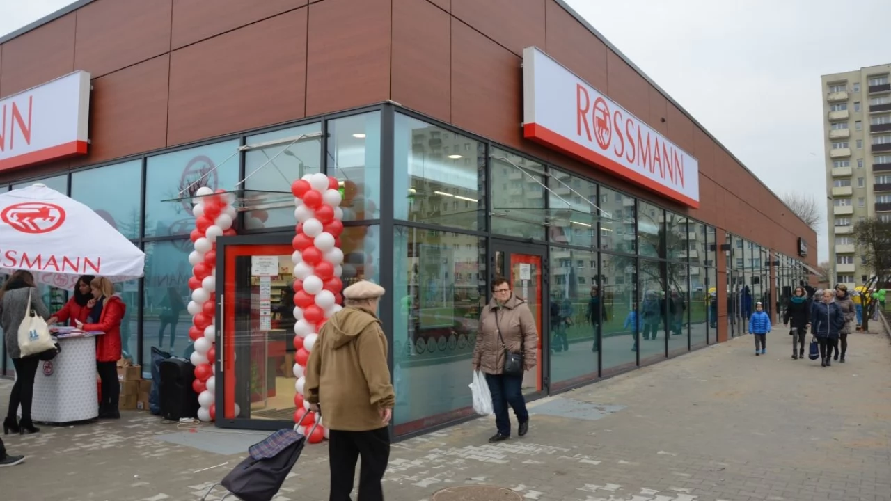 Tczew - Zakończyła się przebudowa minicentrum handlowego na  Suchostrzygach