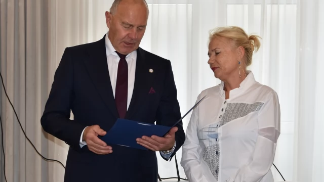 Tczew - Starosta wyróżnił nauczycieli