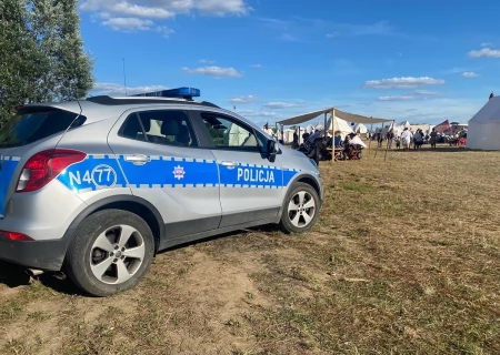 Tczew - Policjanci zabezpieczali VIVAT VASA